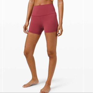 Lululemon Align 4” Short. Size 6. Never worn!